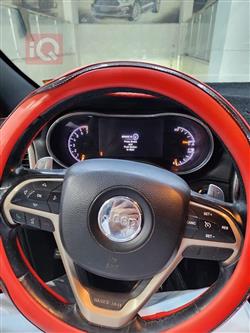 جیپ گراند شیرۆکی